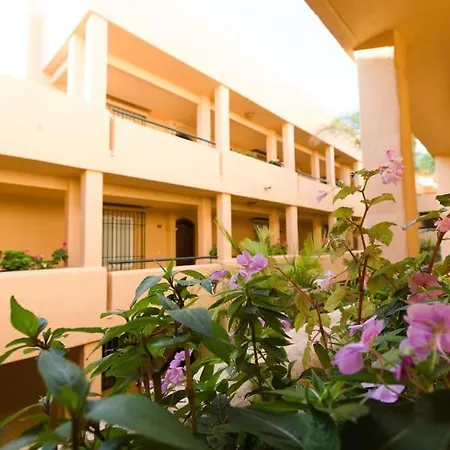 R09 Patios One Bedroom * 마르베야